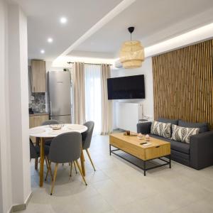 Sunrise Living I Central