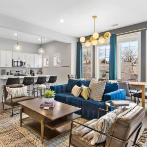 Modern Bliss with Garage by 12 South Restaurants and 2 miles Broadway