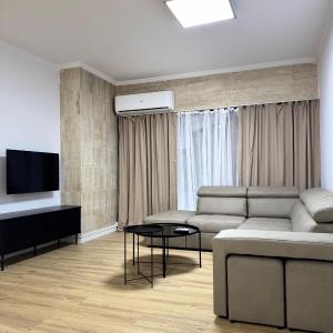 Bazaar Apartment 03