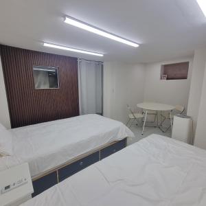 Shin-Nonhyeon Hideout