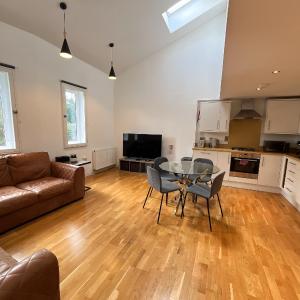 Private Parking 2 Bed 2 bath