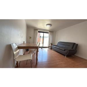 10A Saint Marys Road