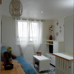 Studio indépendant Chez l'hôte - possibilité parking gratuit - 5 min Métro accès rapide toute la Ville - 15 min Elyamaje