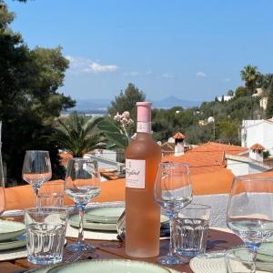 Casa el Montcel, a unique chalet with roofterrace and shared pool