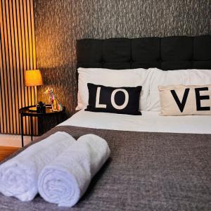 Central London flats, best location for tourists, next Tower Bridge