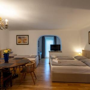 Großraumappartement mit Gartenterrasse