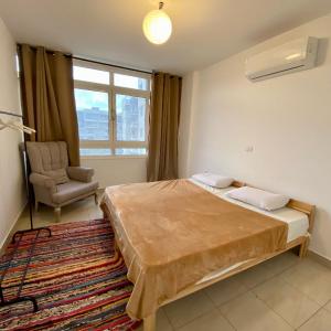 Sunny Air Condition Home and Wifi