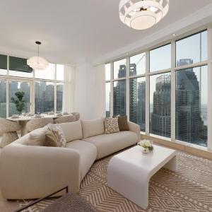 Exquisite 2-Bedroom with Panoramic Marina view