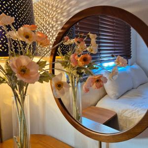 Line 1, Cheongnyangni Station Traditional Korean market Quiet residential area 2 rooms with cozy beds