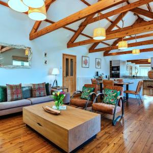 Finest Retreats - The Old School