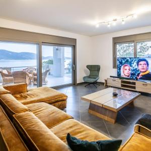 The Pearl of Salamina, a stylish seaside retreat