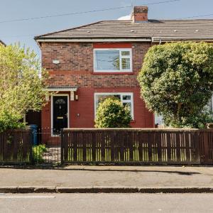 Long Stay 3BR House with Parking