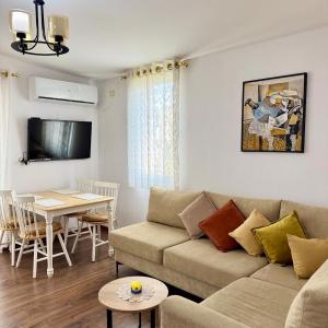 Lake Park Studio Apartment