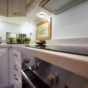Outstanding Athens Apartment Karyatis Luxury Maisonette 3 Bedrooms Stunning View Of The Acropolis