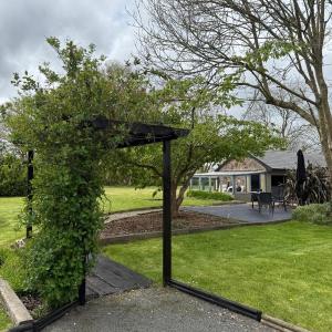 Laurel Lodge