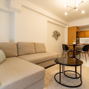 Elegant Suite - Koukaki