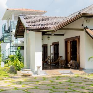 Ashlar Villa