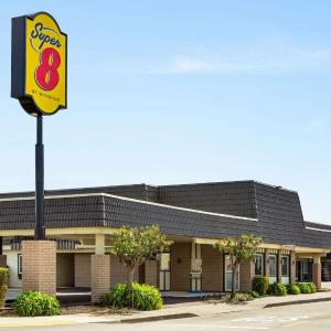 Super 8 by Wyndham Eureka