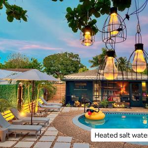 2 Bedroom 2 Bath King Suite Heated Private Pool