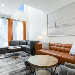 Squire - Prime Location with View & Parking