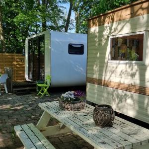 City Farmer Farmyard Stays, Sleep Easy, Stay Rural, Explore Amsterdam