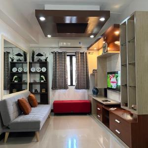 Spacious 2 Bed & 2 Bath Condo in Newport City