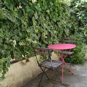 Maisonnette avec petite cour