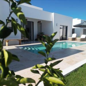 Modern 3 BR Villa with pool in upscale gated community