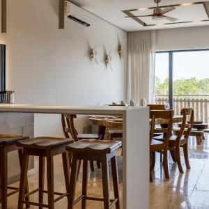 Breeze Oasis C- 203