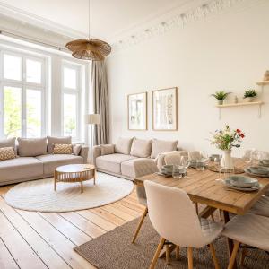 Hamburg City Apartment auf 120qm mit Billardtisch für bis zu 9 Gäste