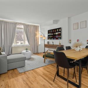 Modern 2BR Steps from New York's Iconic Broadway