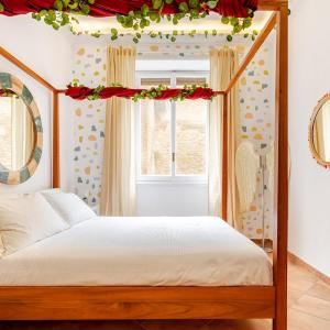Funky 3BR Flat, Scenic Tram to Colosseum 7 Stops