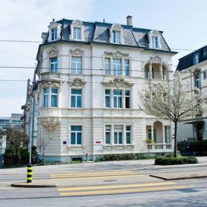 Renovated Apartment Near Zurich Lake Sees - Self Checkin