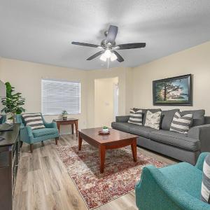 Near Beaches, Downtown Melbourne, MLB Airport, FIT, and HRMC! 1