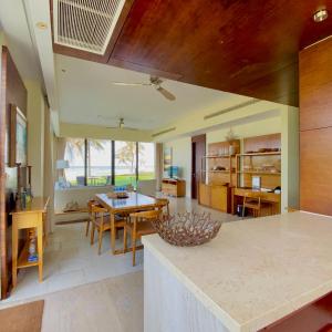 Sea View Apartment with 2 bedrooms
