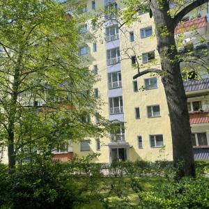 Kurfürstendamm quiet 1,5 room apartment near Ludwig Kirch Platz