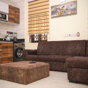 Aurelia Premium 1-Bedroom Apartment in Adjiriganor
