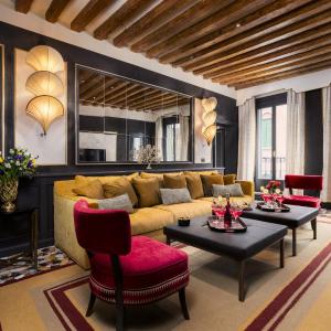 La Dimora di Lady J Amazing Brandnew property with 6 luxury bedrooms!
