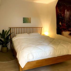 ANKE HOUSE #3 minutes to Ewha University Station #Line 2 #Two rooms
