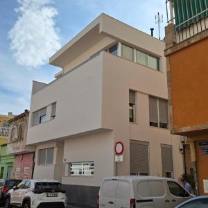 Huelin Playa Family House by Del Parque Flats