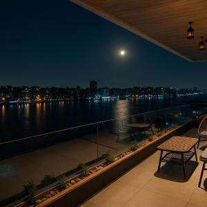 Luxury Apartment with Direct Nile View