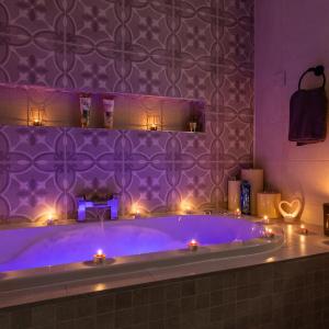 Bradford Luxury Central Apartment with Jacuzzi