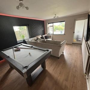 Stunning 2 Bed Flat With Games Table BHX NEC