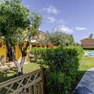 Villa Emerald private compound swimming pool