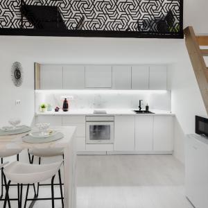 Goldie Central Apartment