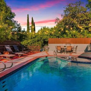 Mulholland Drive with Spa & Game Room