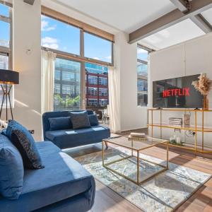 Bright Space in Birmingham - Balcony & WiFi