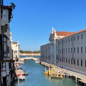 Residenza Stardust Suite with Canal View