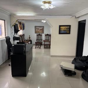 Hermosa casa muy amplia en excelente sector