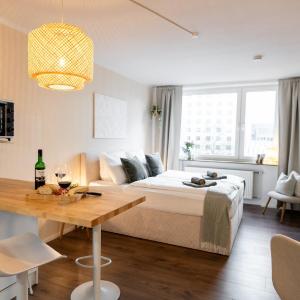 Business Studio Wolfsburg Fußgängerzone mit Parkplatz & Küche